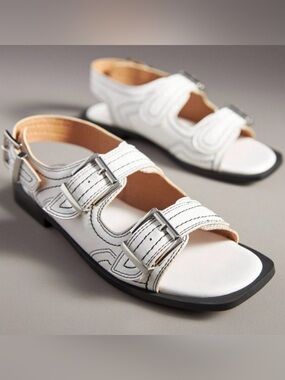 Matisse Anthropologie Salemo White Contrast Stitch Buckle Sandals